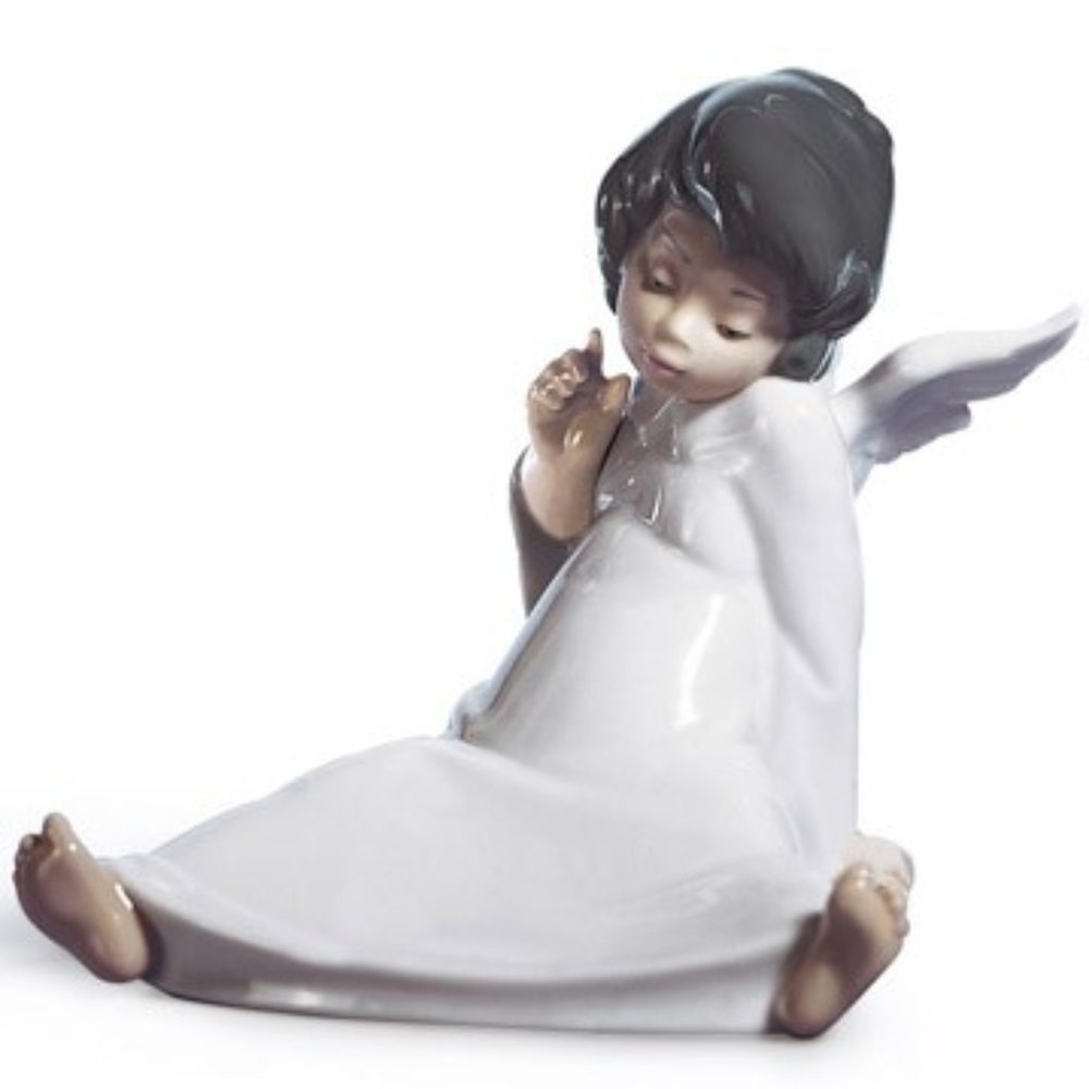 Lladro - Wondering Angel #4962